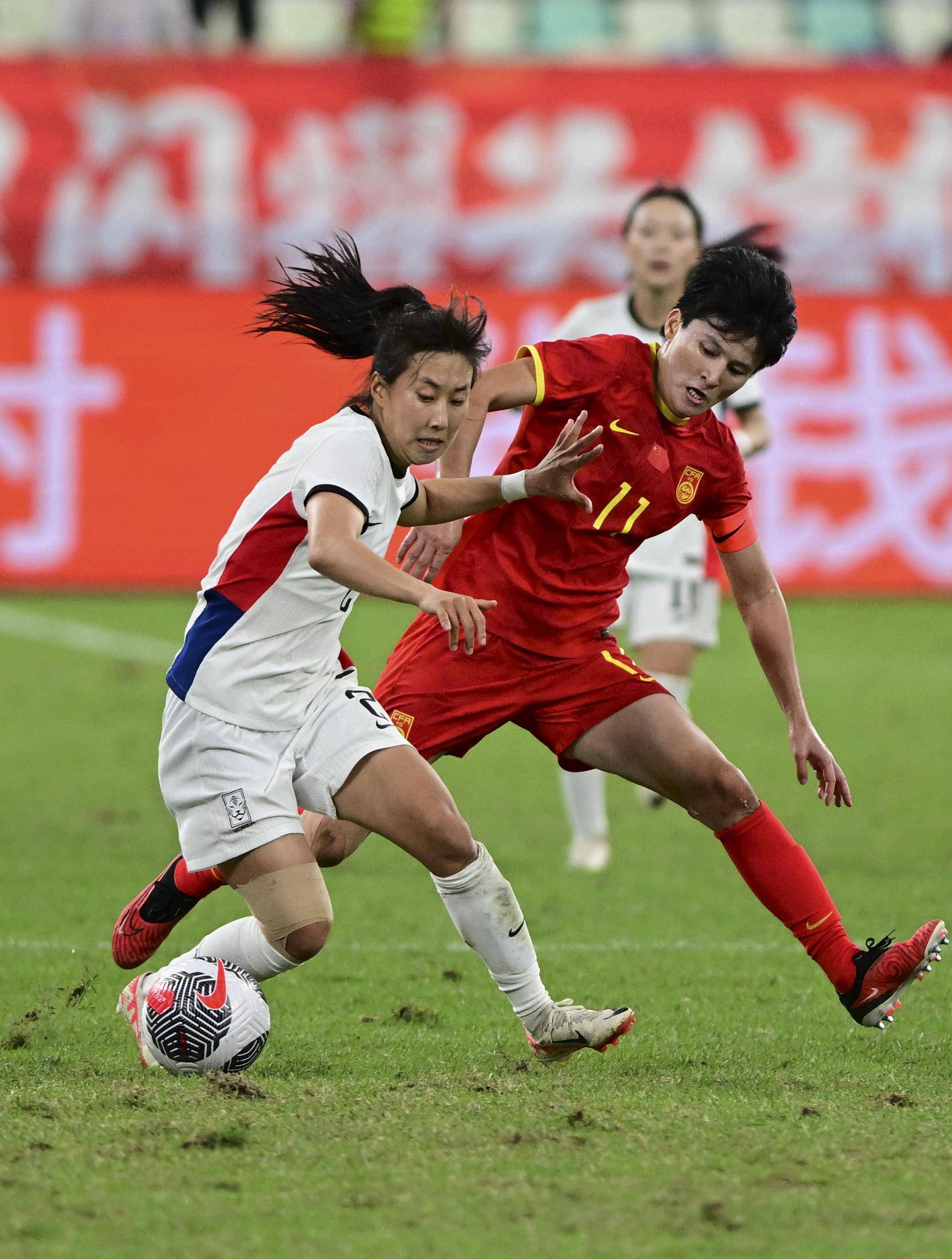 中国女足在比赛中势不可挡，震撼对手