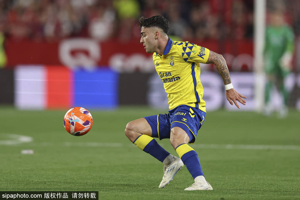 意甲有球队向里昂提出托萨尔报价。的简单介绍 意甲有球队向里昂提出托萨尔报价。的简单介绍