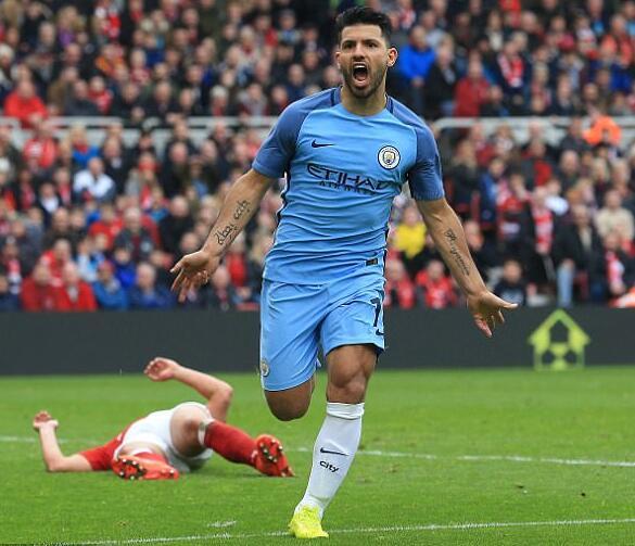 曼联逆转里昂，阿圭罗高光表现