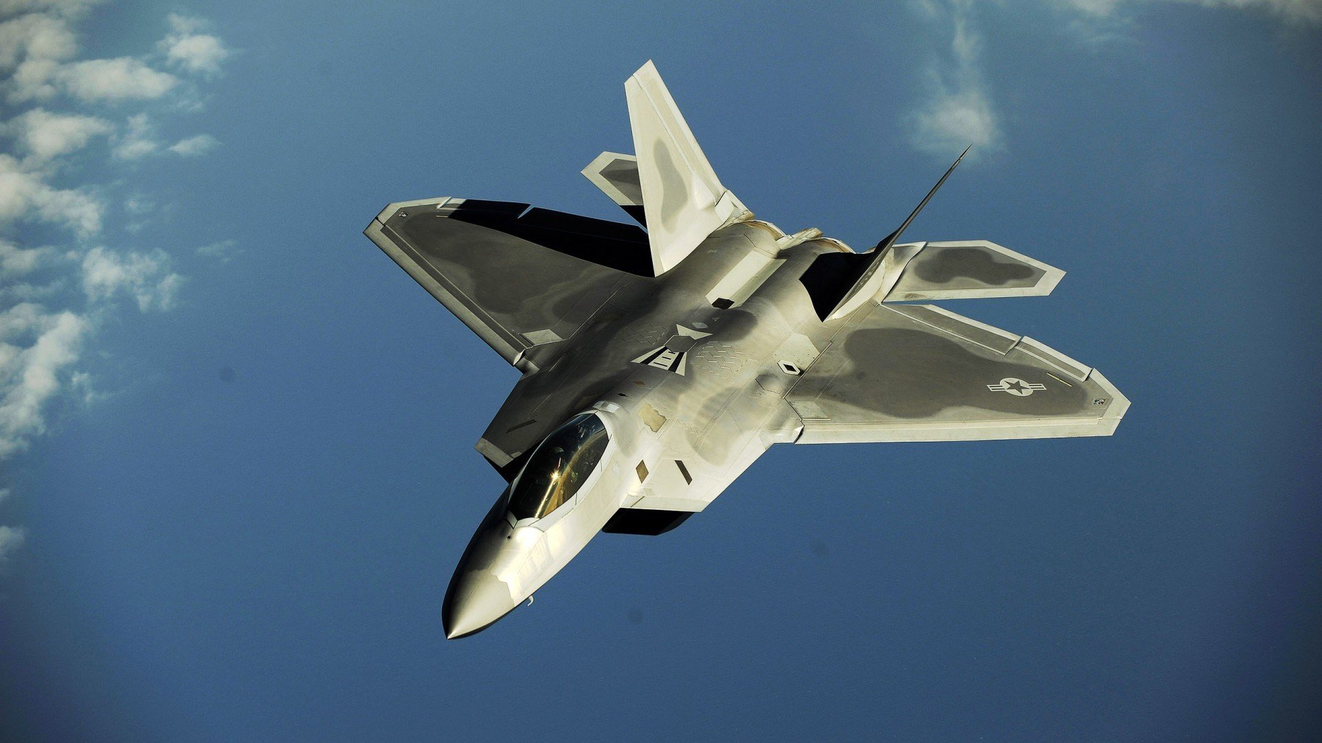 雄鹿惊天逆转老鹰，爱德华兹关键先生闪耀赛场